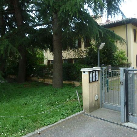 Apartamento Il Giardinetto - Smart Working - Airport - Private Parking - Private Garden - Ducati - Philip Morris Bolonia Exterior foto