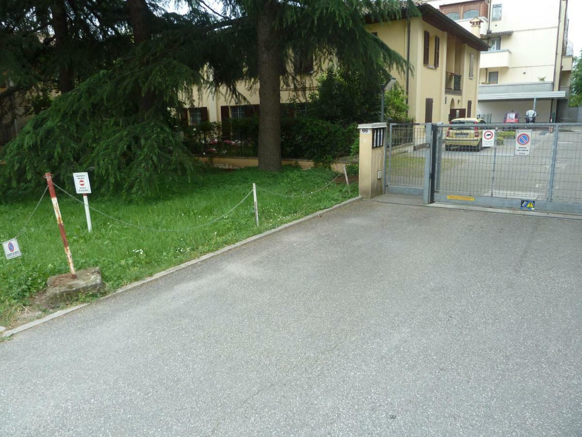 Apartamento Il Giardinetto - Smart Working - Airport - Private Parking - Private Garden - Ducati - Philip Morris Bolonia Exterior foto