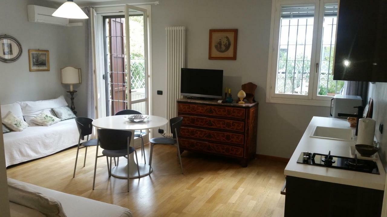 Apartamento Il Giardinetto - Smart Working - Airport - Private Parking - Private Garden - Ducati - Philip Morris Bolonia Exterior foto