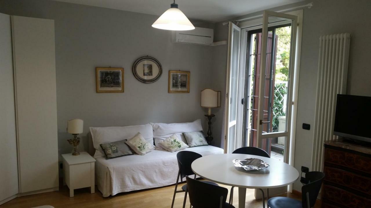 Apartamento Il Giardinetto - Smart Working - Airport - Private Parking - Private Garden - Ducati - Philip Morris Bolonia Exterior foto